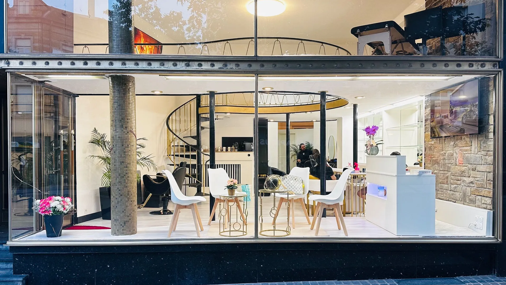 TM Studio & Beauté
